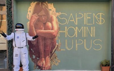 Sapiens Homini Lupus